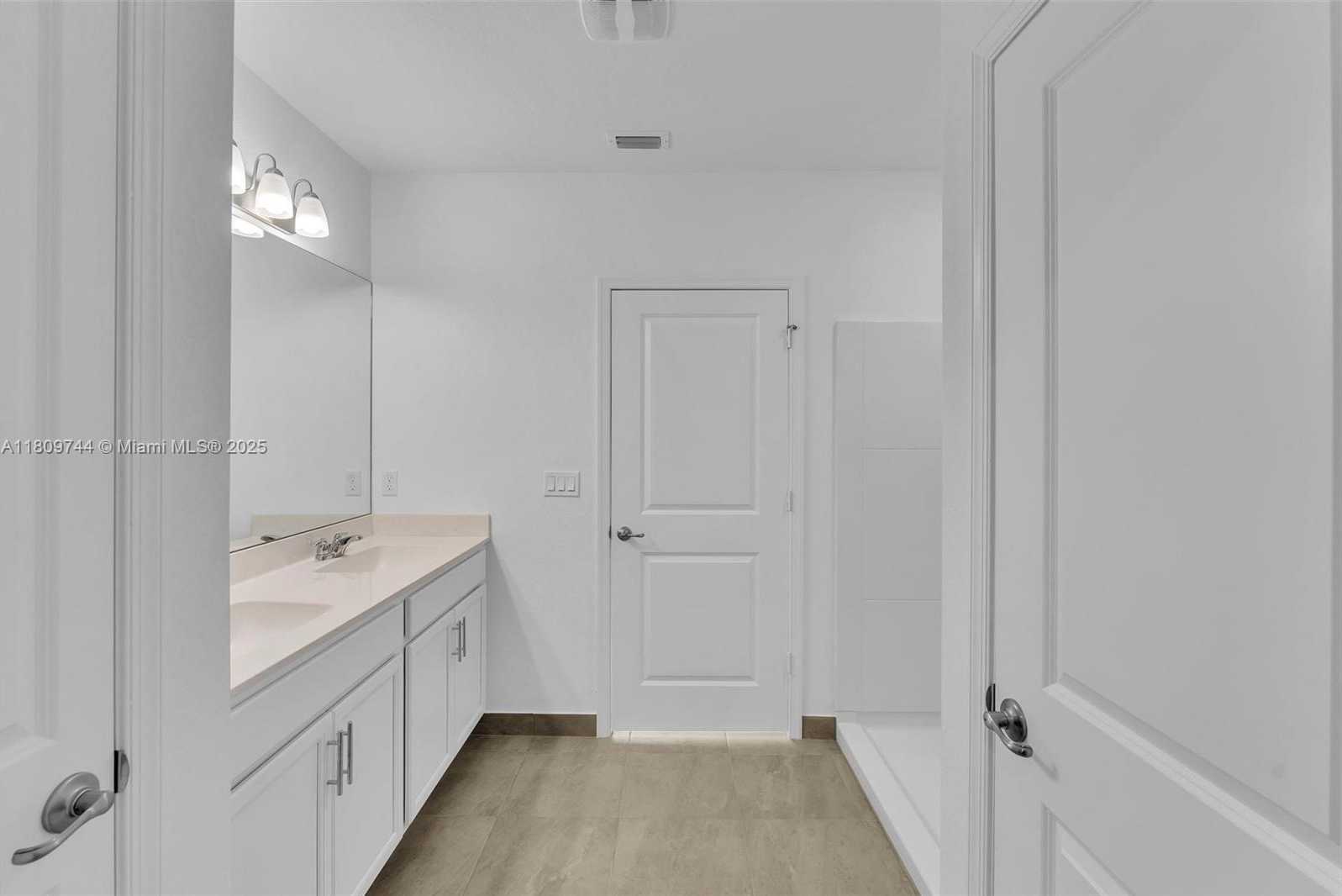 Small Image of 1130 SOUTH WEST JERICHO AVE, Port St. Lucie Number 45