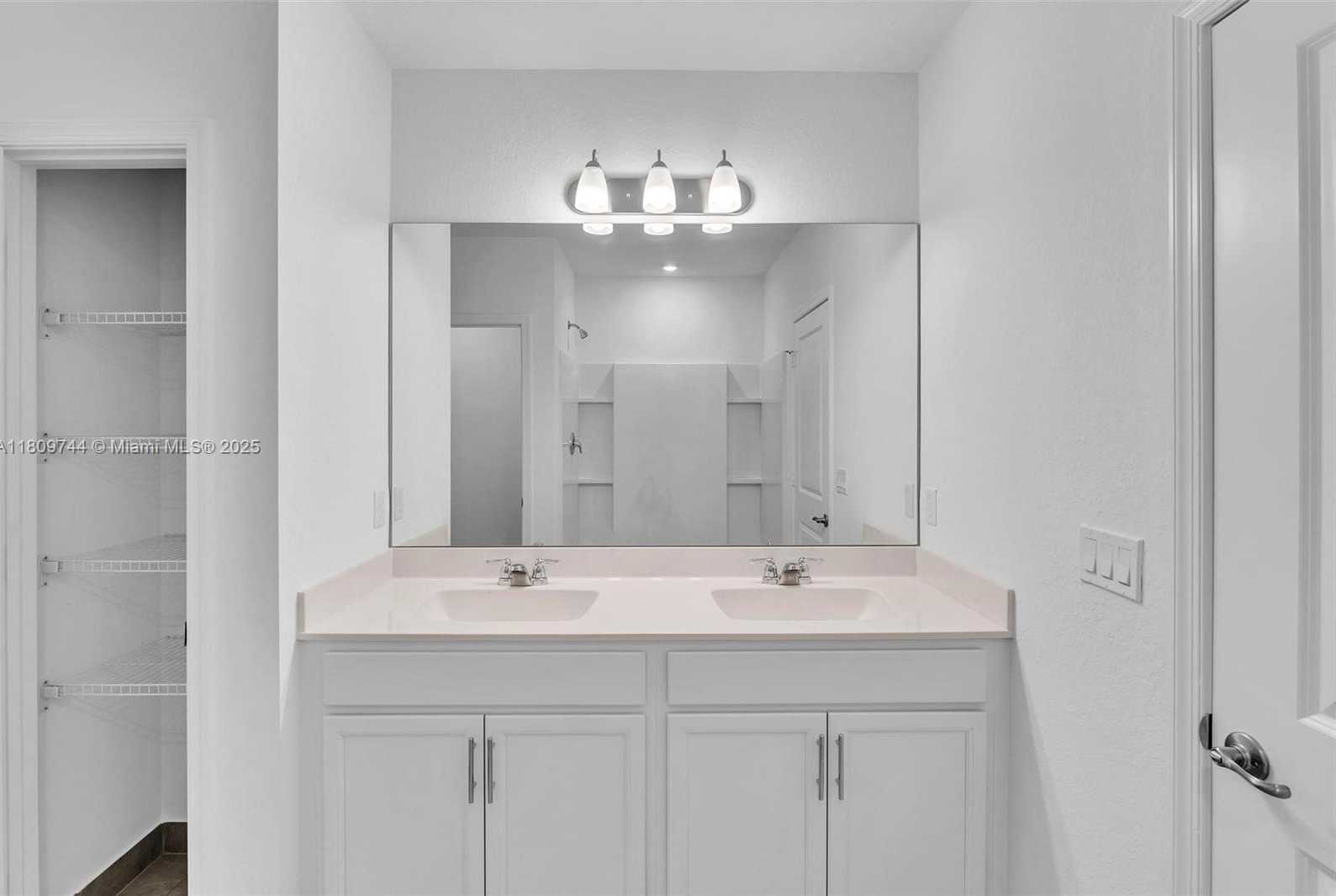 Small Image of 1130 SOUTH WEST JERICHO AVE, Port St. Lucie Number 48