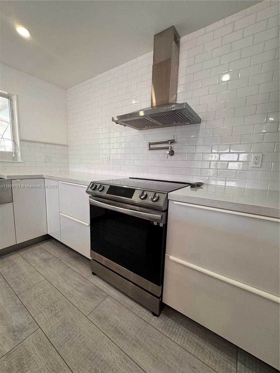 Small Image of 501 SOUTH WEST 18TH ST, Pompano Beach Number 11