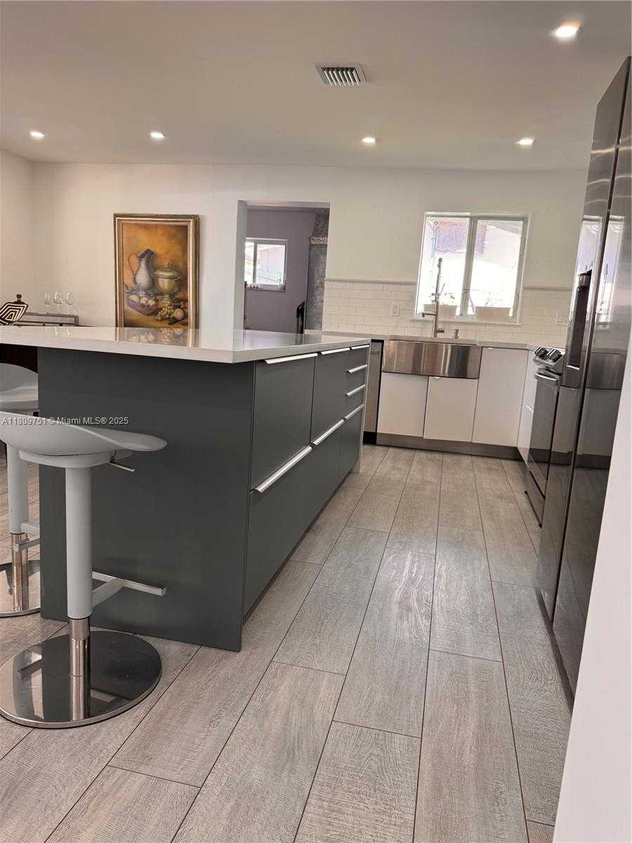 Small Image of 501 SOUTH WEST 18TH ST, Pompano Beach Number 20