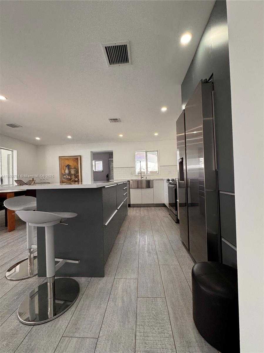Small Image of 501 SOUTH WEST 18TH ST, Pompano Beach Number 21