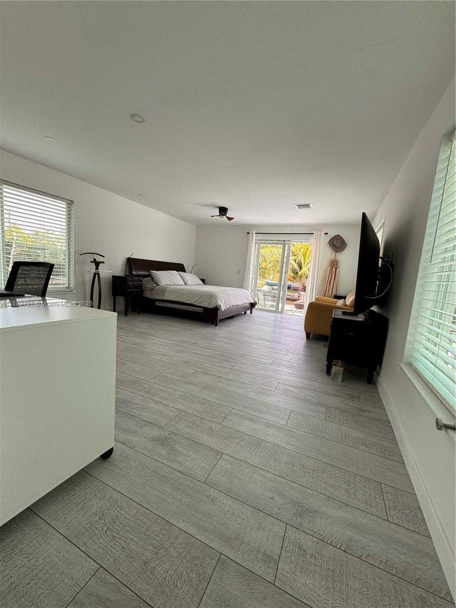 Small Image of 501 SOUTH WEST 18TH ST, Pompano Beach Number 26