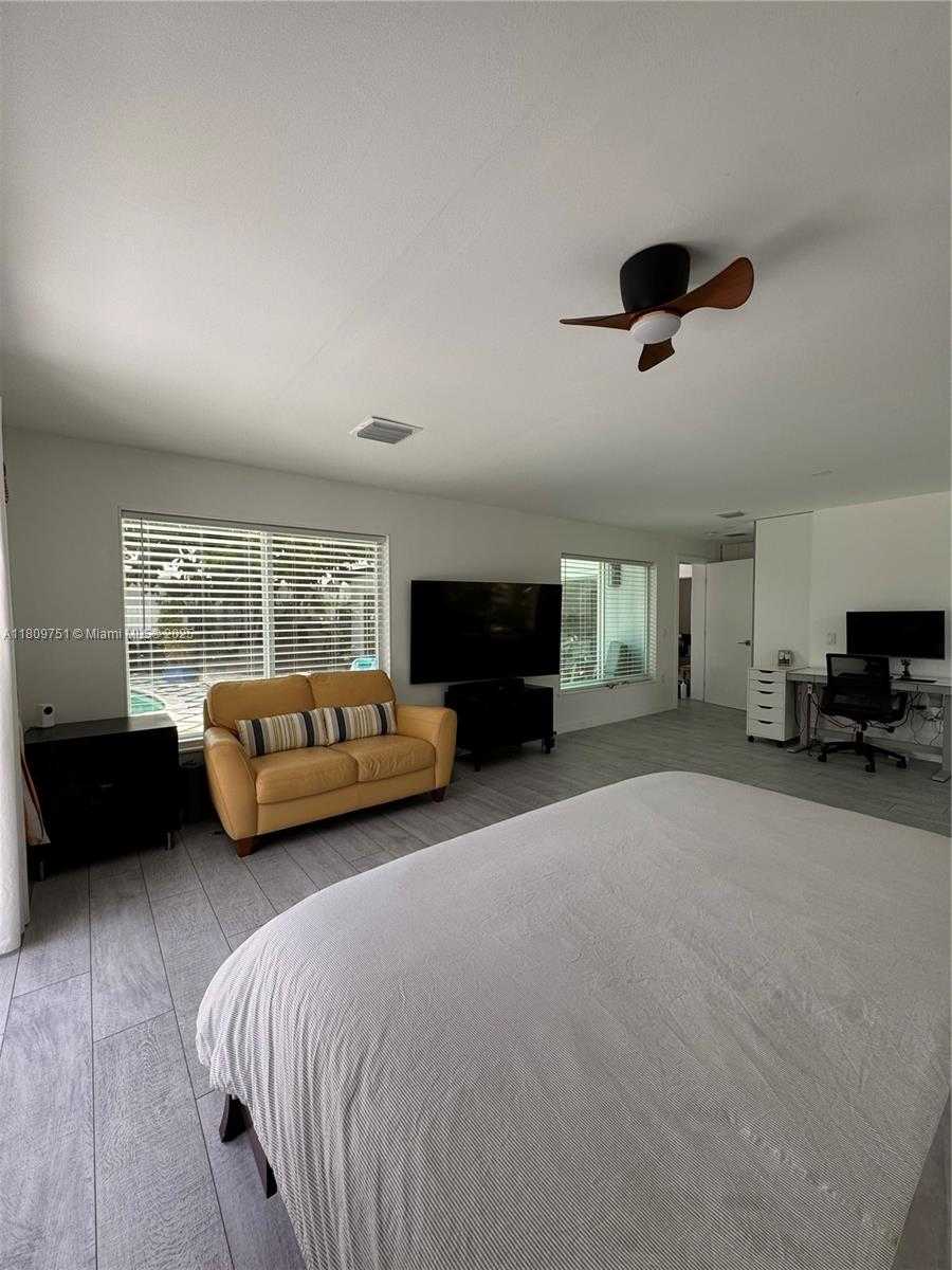 Small Image of 501 SOUTH WEST 18TH ST, Pompano Beach Number 37