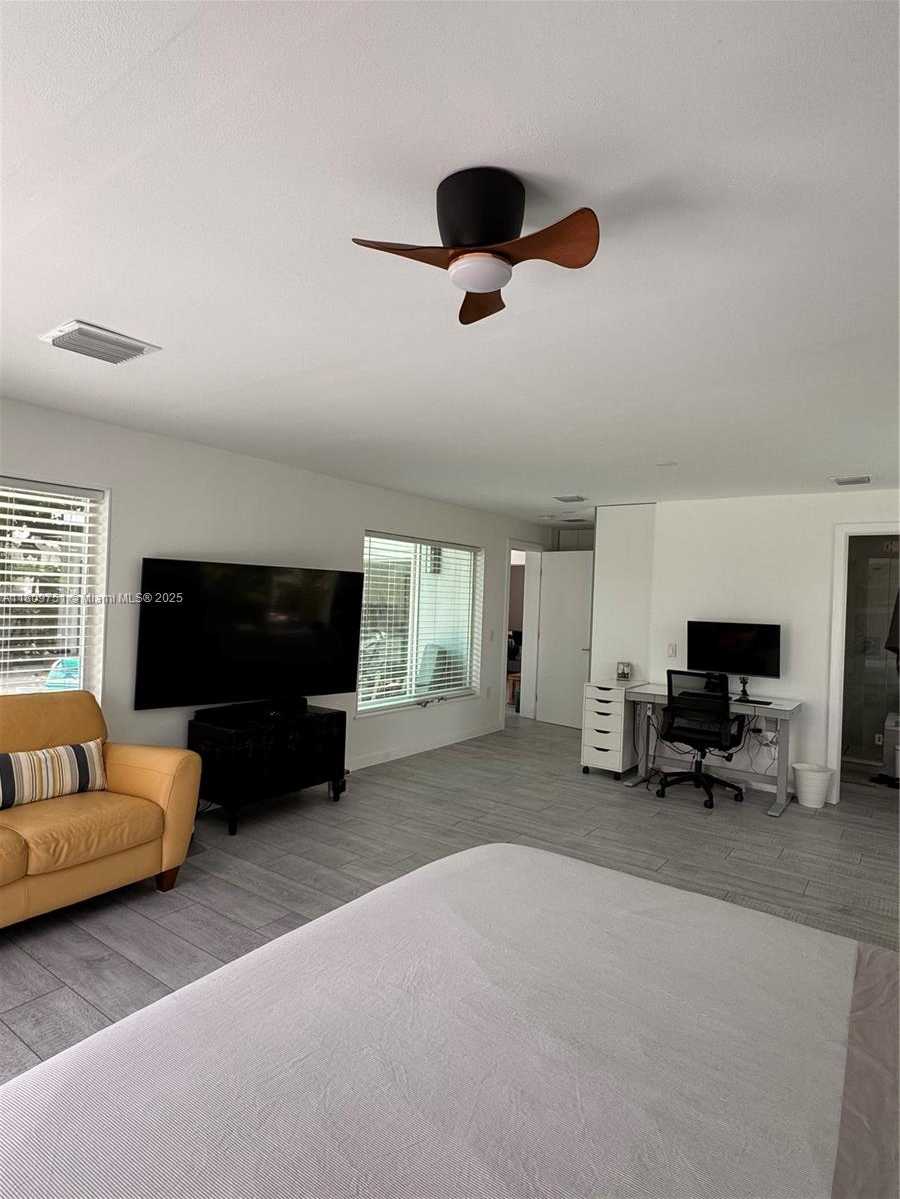 Small Image of 501 SOUTH WEST 18TH ST, Pompano Beach Number 39