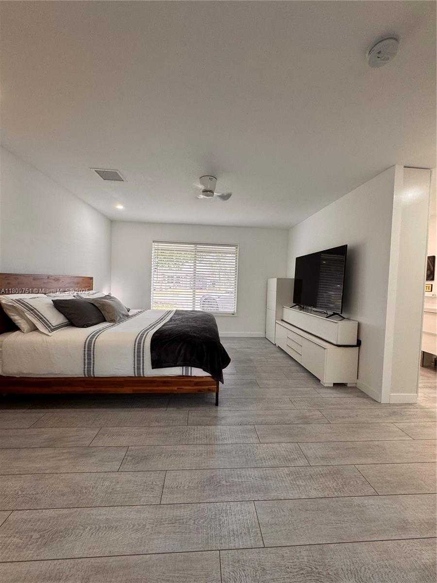 Small Image of 501 SOUTH WEST 18TH ST, Pompano Beach Number 49
