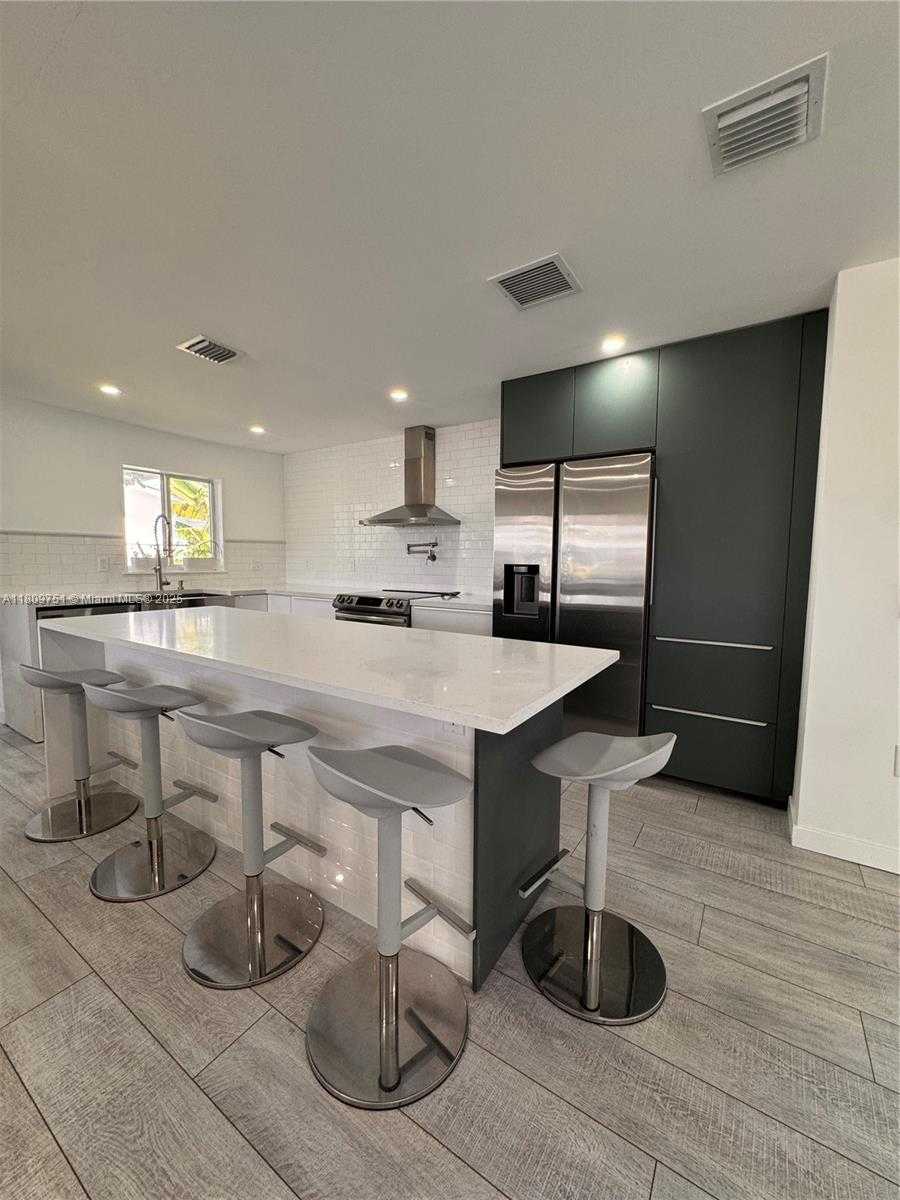 Small Image of 501 SOUTH WEST 18TH ST, Pompano Beach Number 9