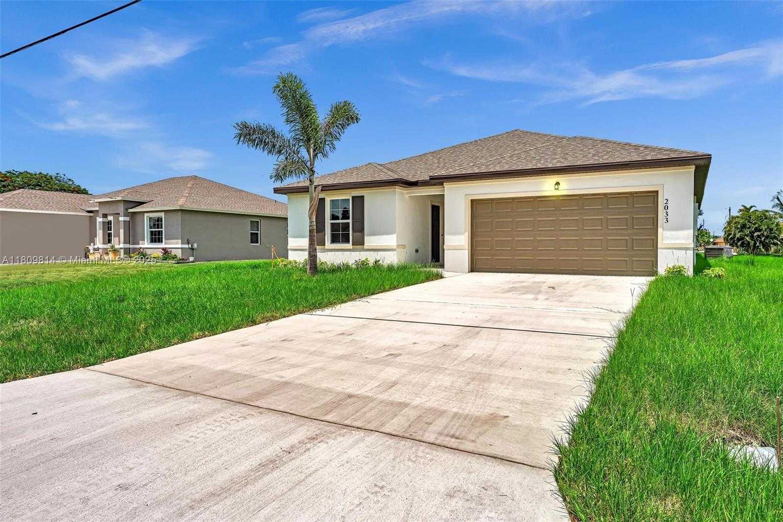 Small Image of 2033 SOUTH WEST CASTINET LN, Port St. Lucie Number 2