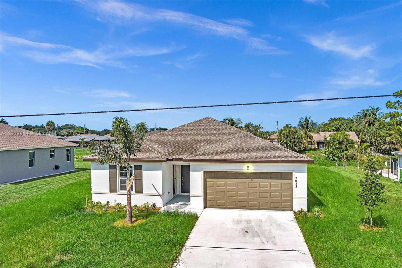 Small Image of 2033 SOUTH WEST CASTINET LN, Port St. Lucie Number 45