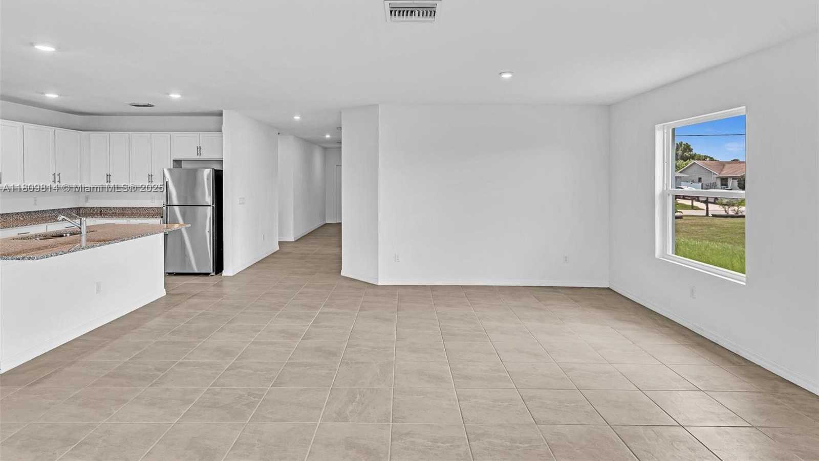 Small Image of 2033 SOUTH WEST CASTINET LN, Port St. Lucie Number 6