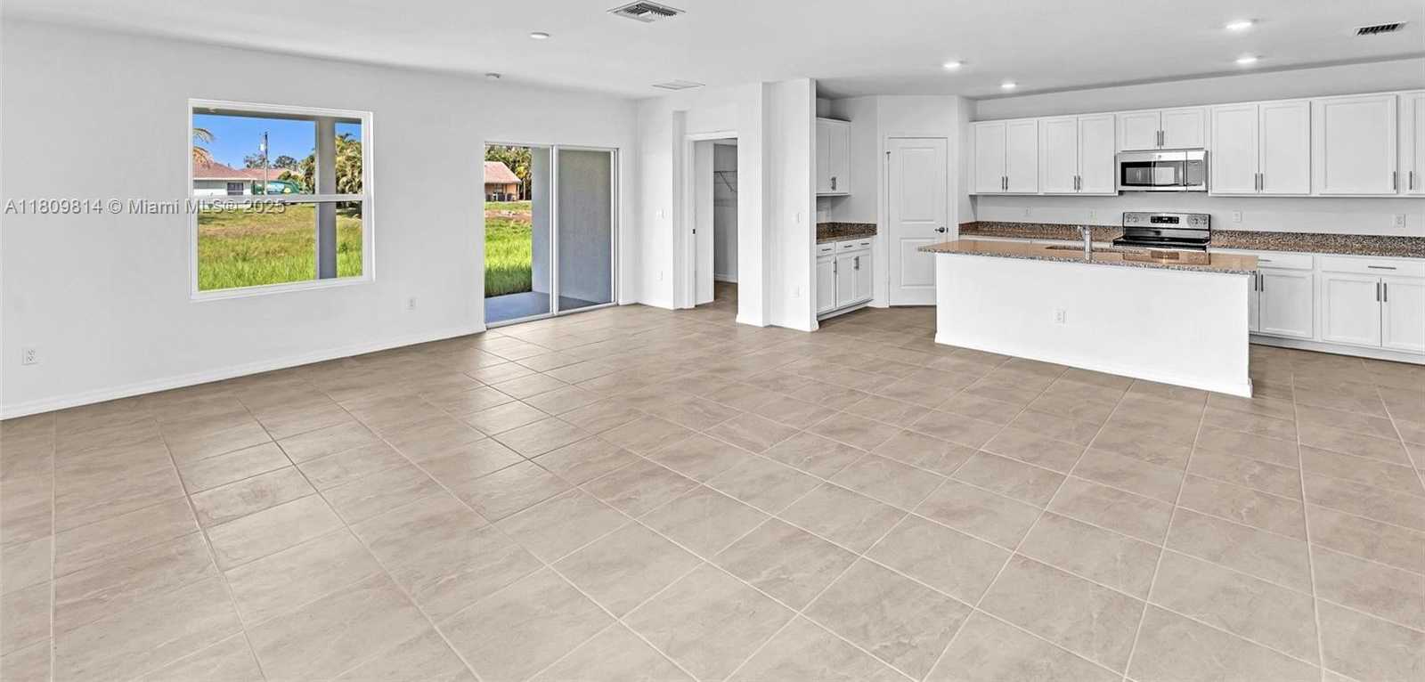 Small Image of 2033 SOUTH WEST CASTINET LN, Port St. Lucie Number 8