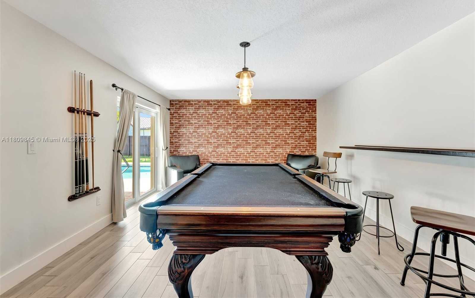 Small Image of 651 EAST LAKE DASHA DR, Plantation Number 15