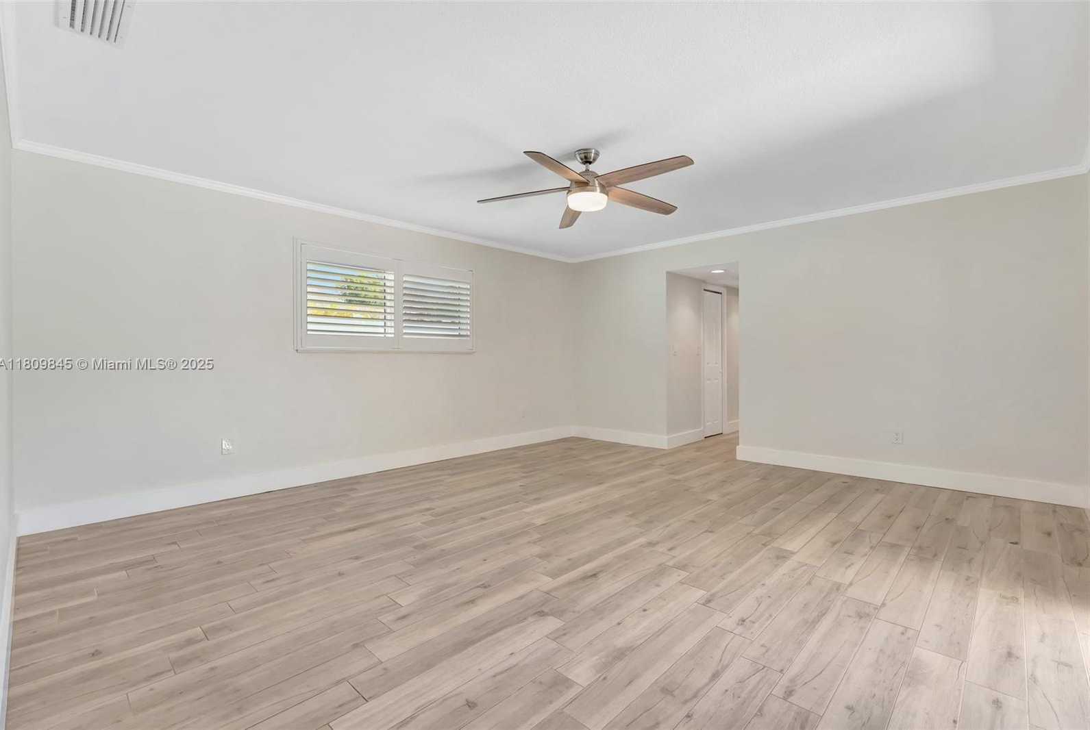 Small Image of 651 EAST LAKE DASHA DR, Plantation Number 17