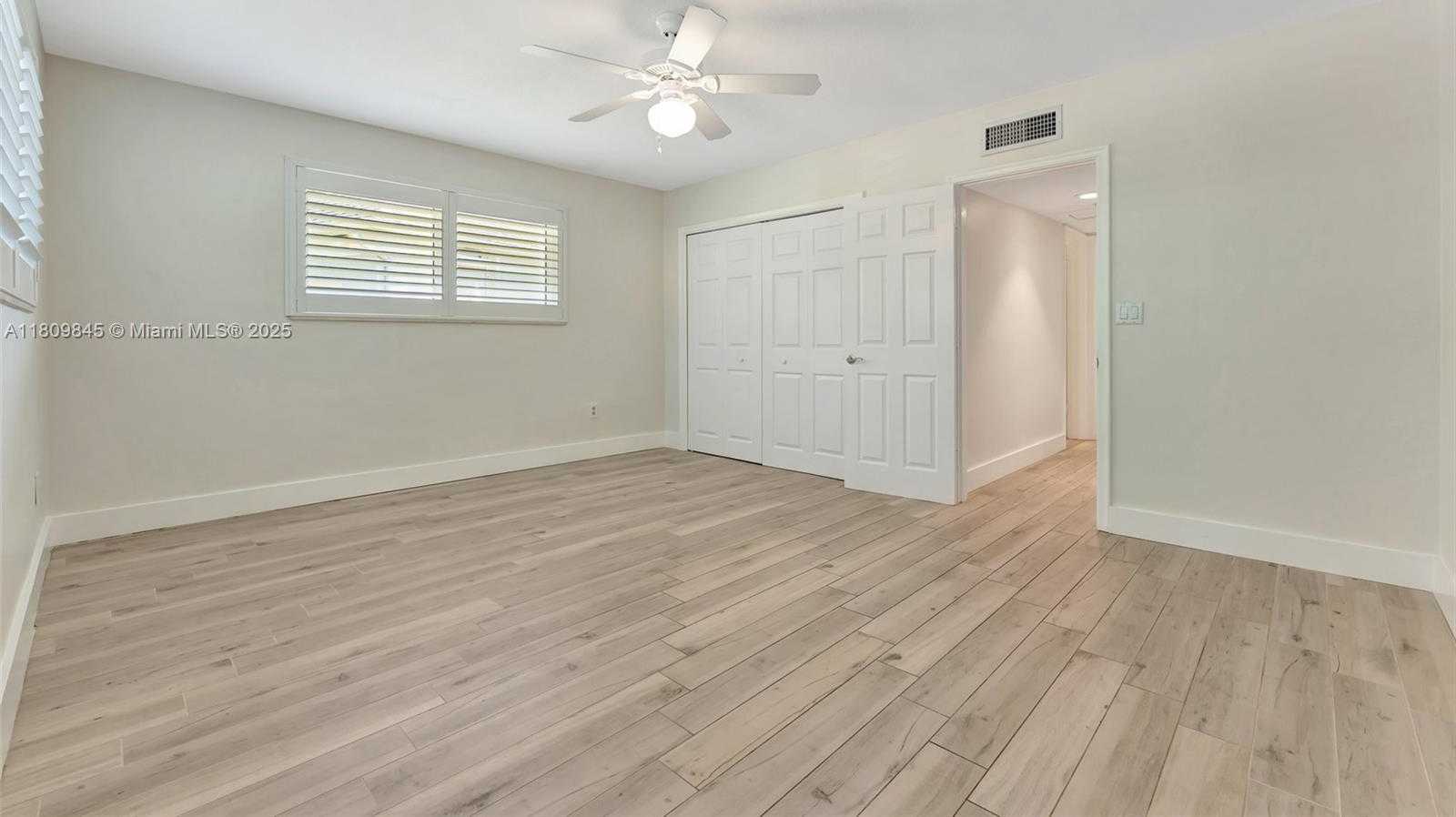 Small Image of 651 EAST LAKE DASHA DR, Plantation Number 25