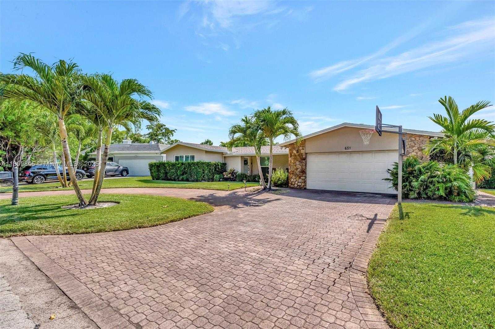 Small Image of 651 EAST LAKE DASHA DR, Plantation Number 42