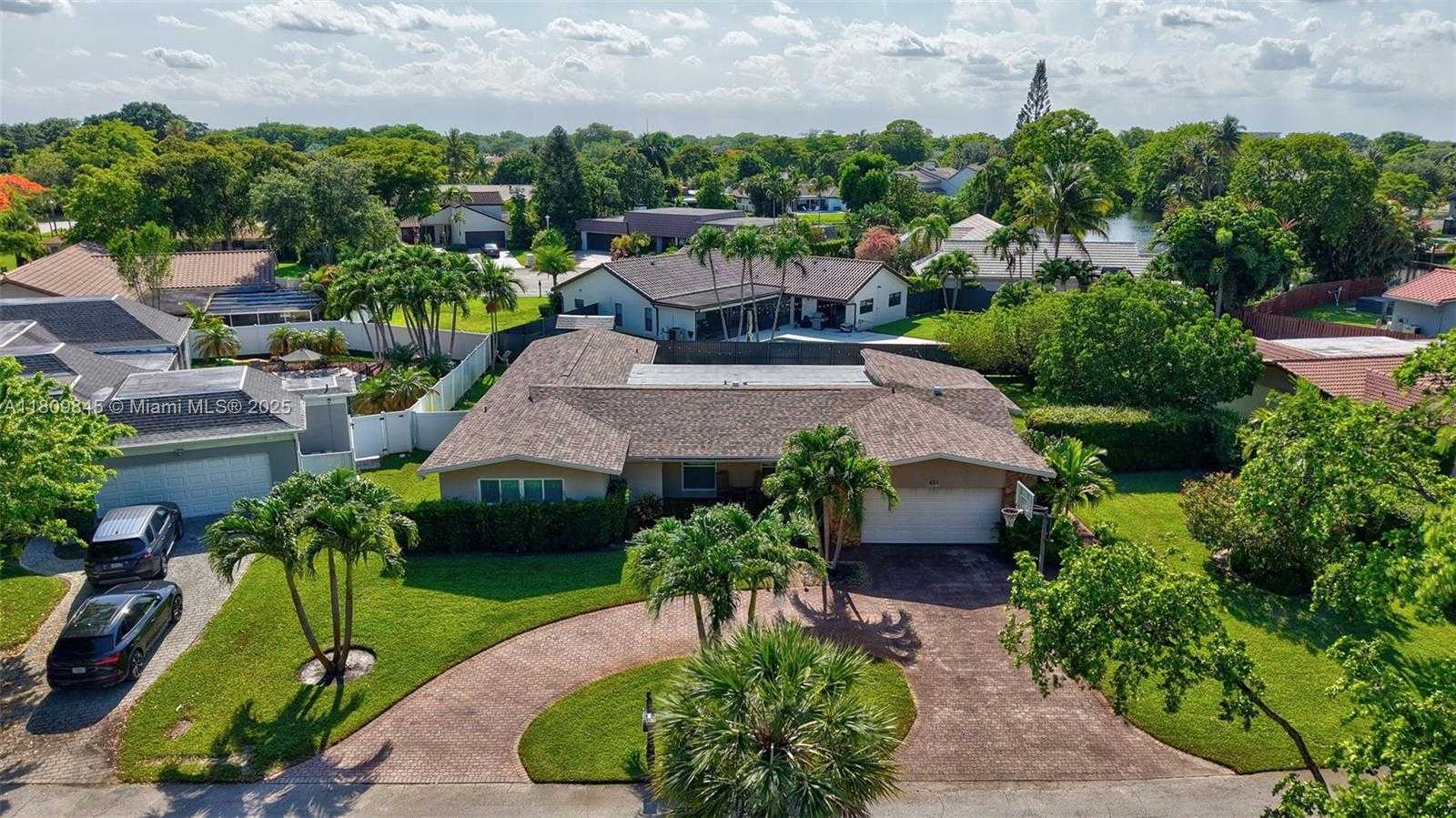 Small Image of 651 EAST LAKE DASHA DR, Plantation Number 43