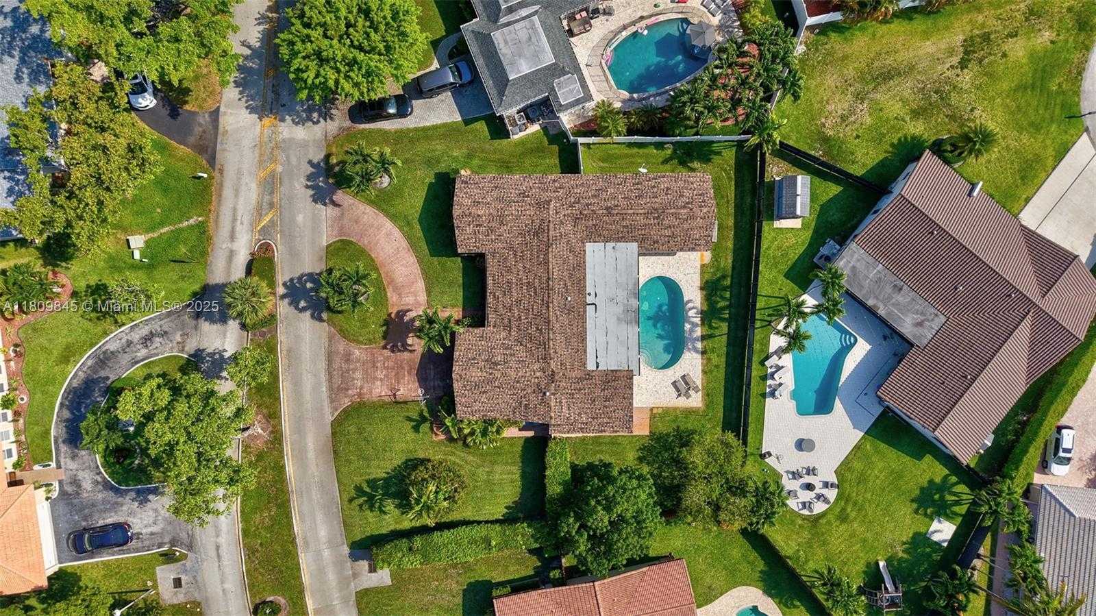 Small Image of 651 EAST LAKE DASHA DR, Plantation Number 46