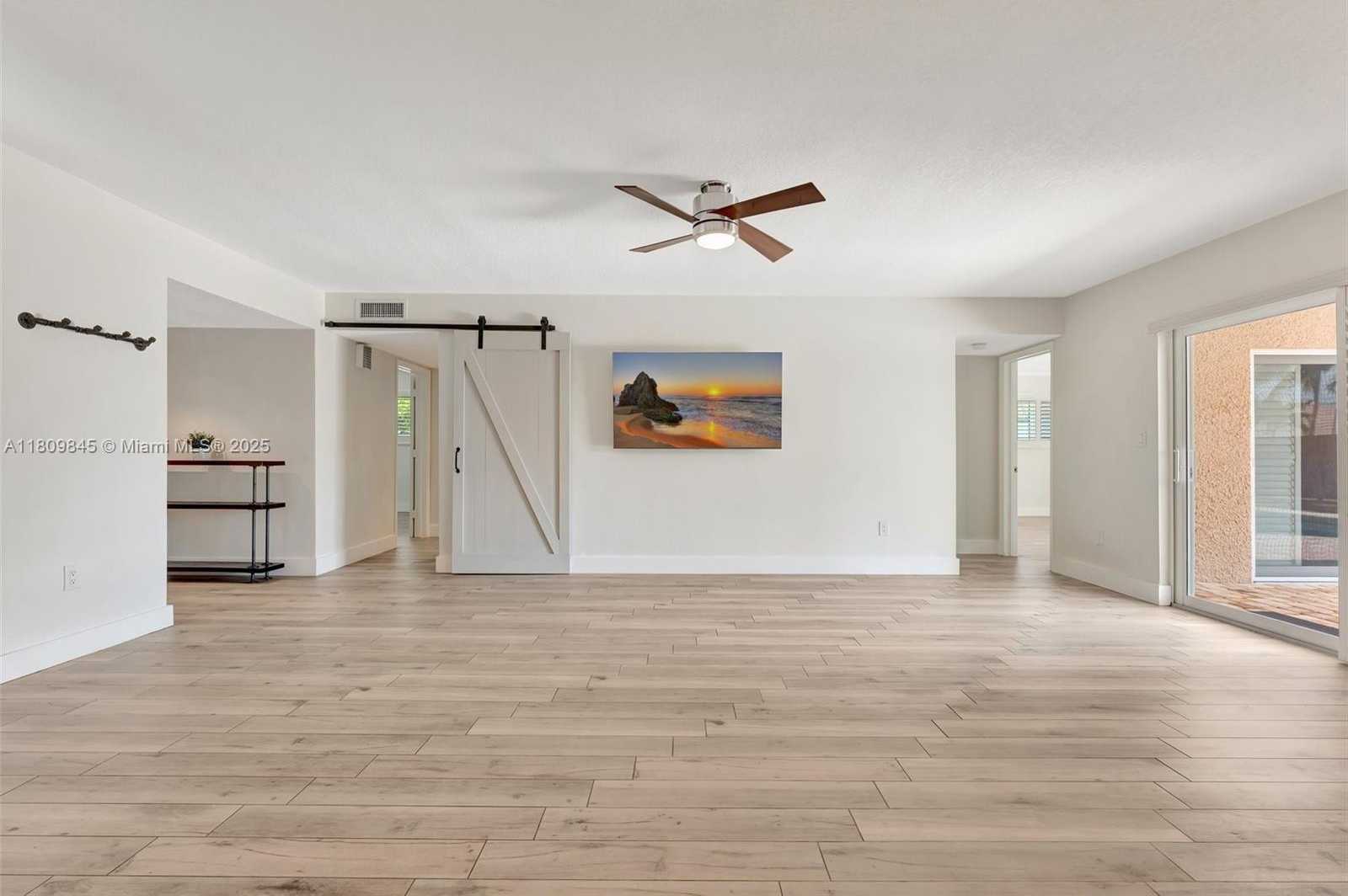 Small Image of 651 EAST LAKE DASHA DR, Plantation Number 5