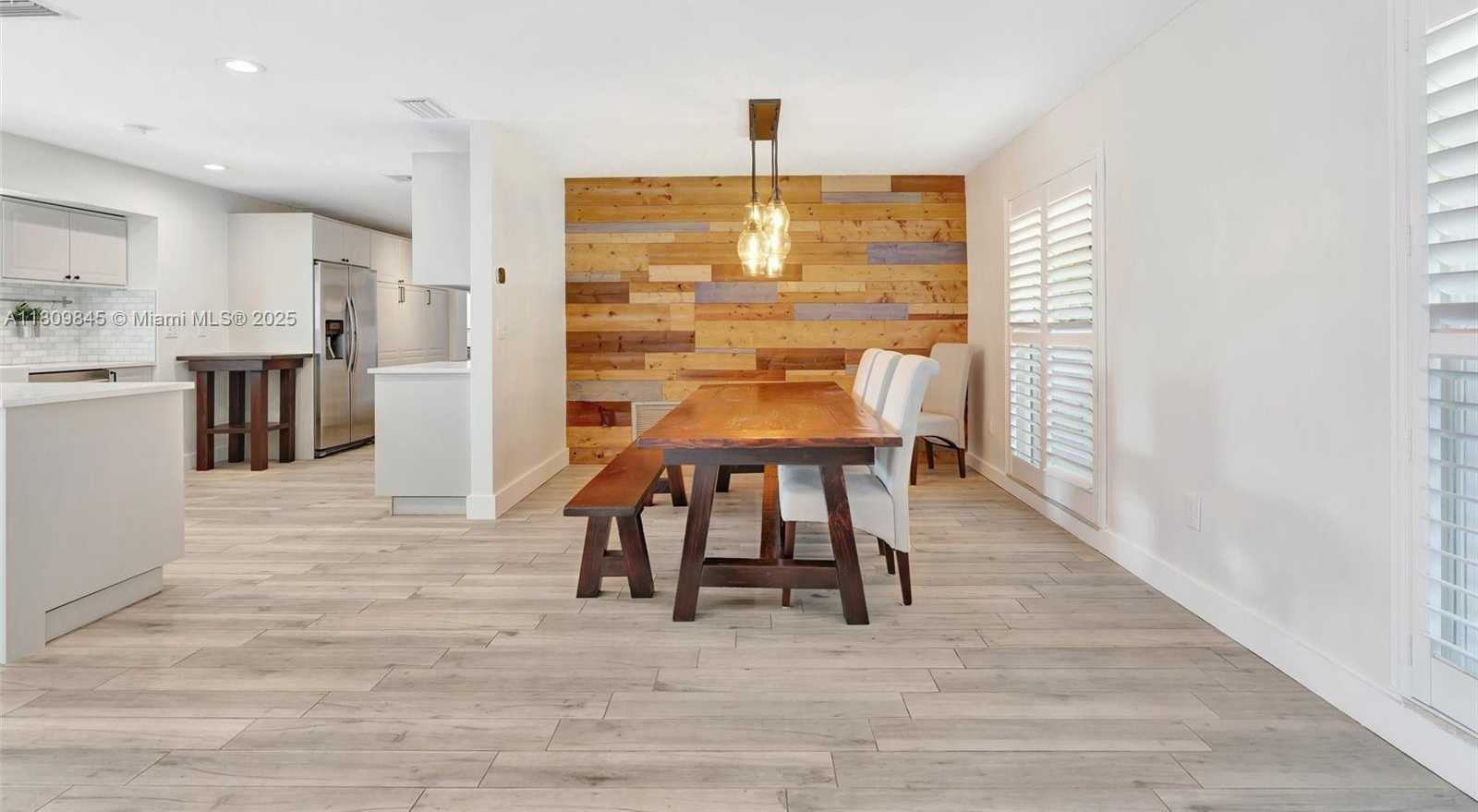 Small Image of 651 EAST LAKE DASHA DR, Plantation Number 8