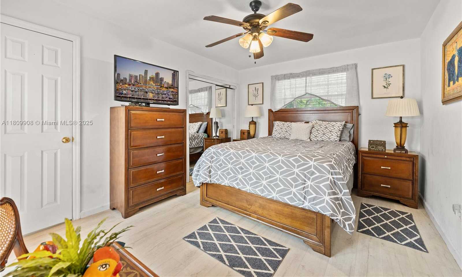 Small Image of 7051 SOUTH WEST 2ND CT, Pembroke Pines Number 13