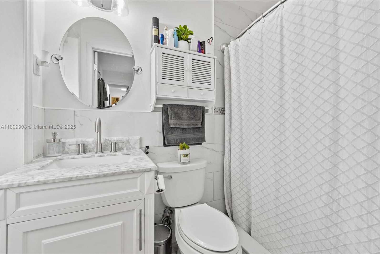 Small Image of 7051 SOUTH WEST 2ND CT, Pembroke Pines Number 14