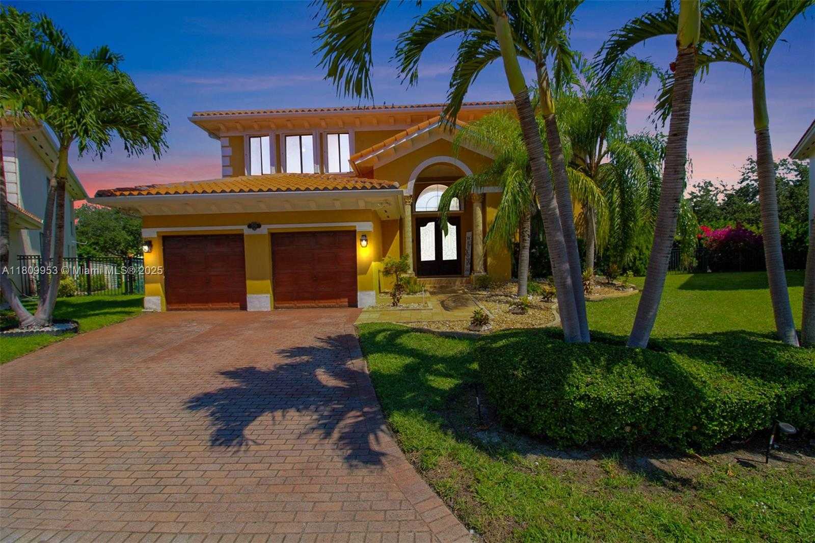Small Image of 7753 SOUTH WEST 193RD ST, Cutler Bay Number 2