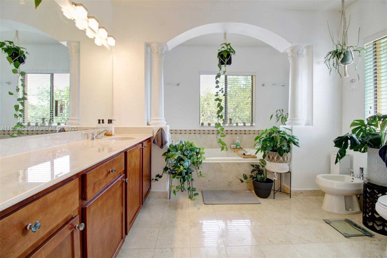 Small Image of 7753 SOUTH WEST 193RD ST, Cutler Bay Number 24