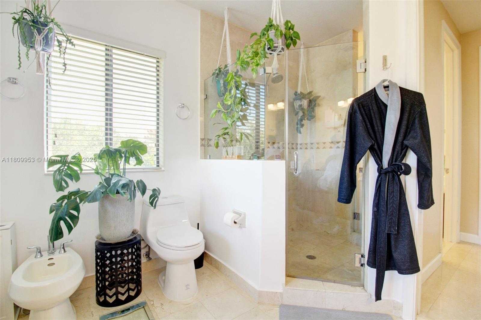 Small Image of 7753 SOUTH WEST 193RD ST, Cutler Bay Number 25