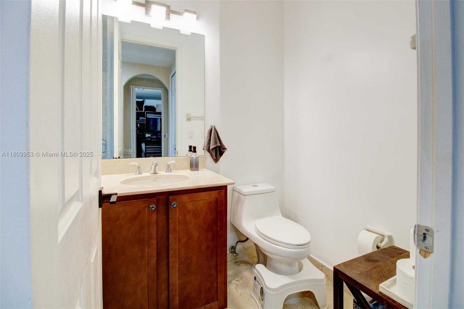 Small Image of 7753 SOUTH WEST 193RD ST, Cutler Bay Number 28