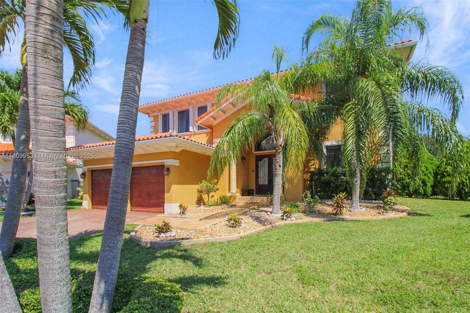 Small Image of 7753 SOUTH WEST 193RD ST, Cutler Bay Number 4