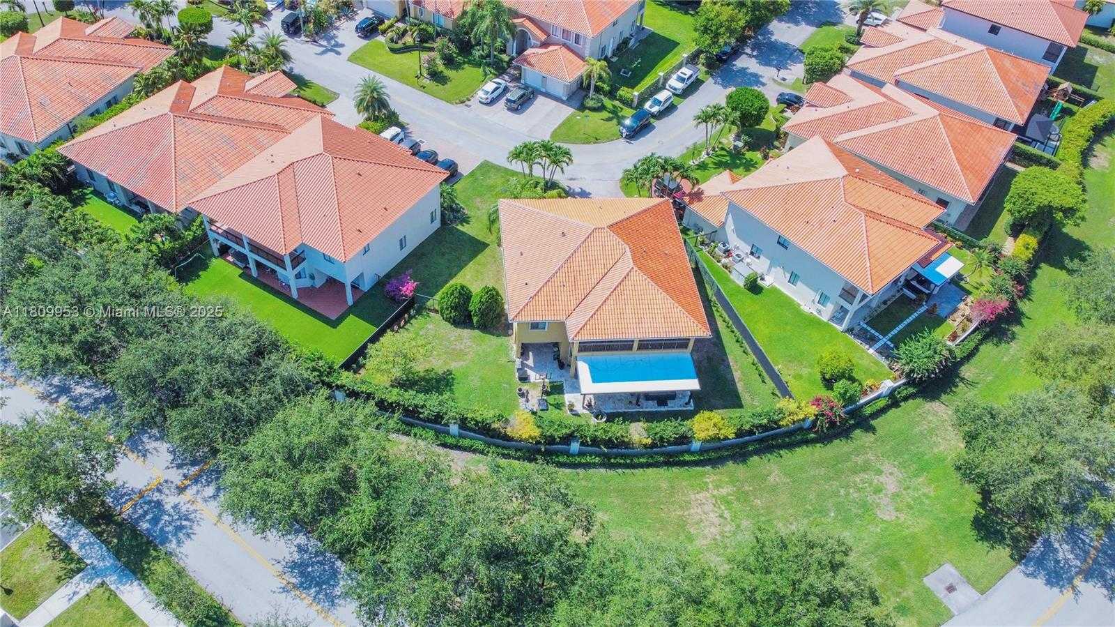 Small Image of 7753 SOUTH WEST 193RD ST, Cutler Bay Number 48