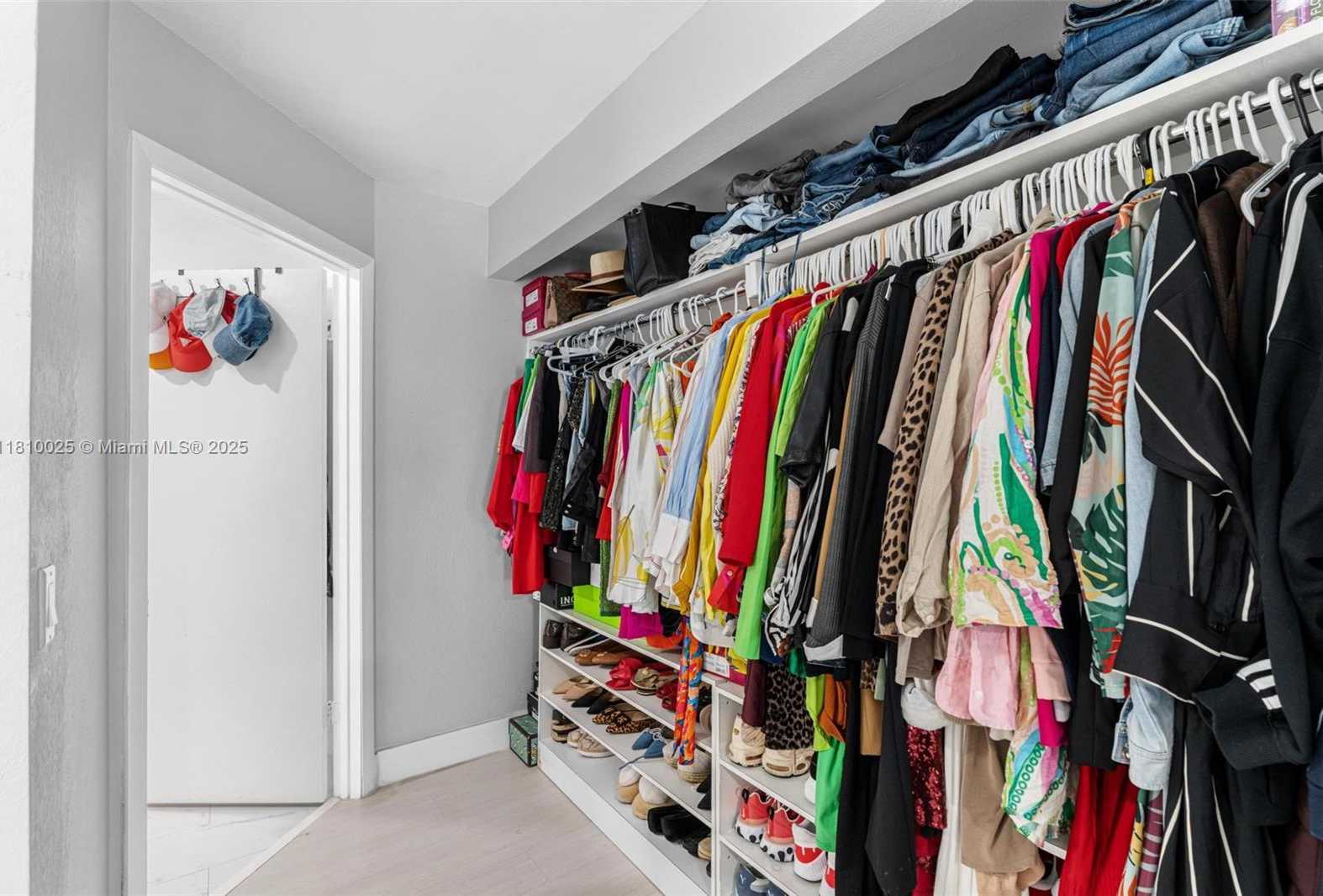 Small Image of 8279 NORTH WEST 199TH ST, Hialeah Number 17