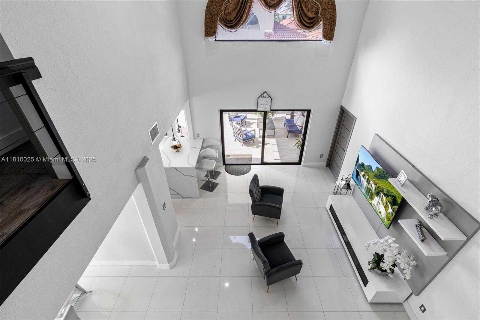 Small Image of 8279 NORTH WEST 199TH ST, Hialeah Number 24