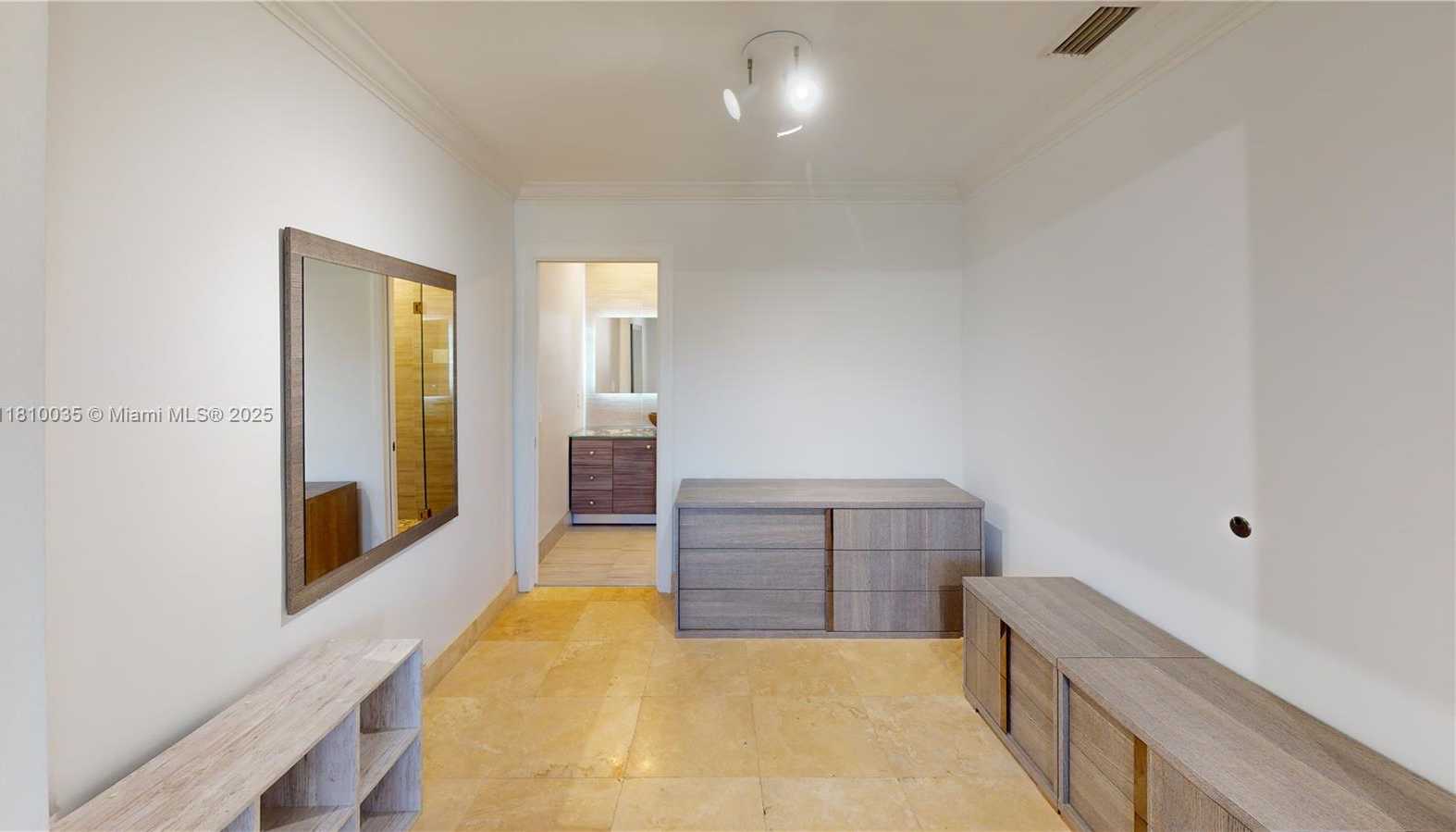 Small Image of 7 MONTILLA AVE, Coral Gables Number 14