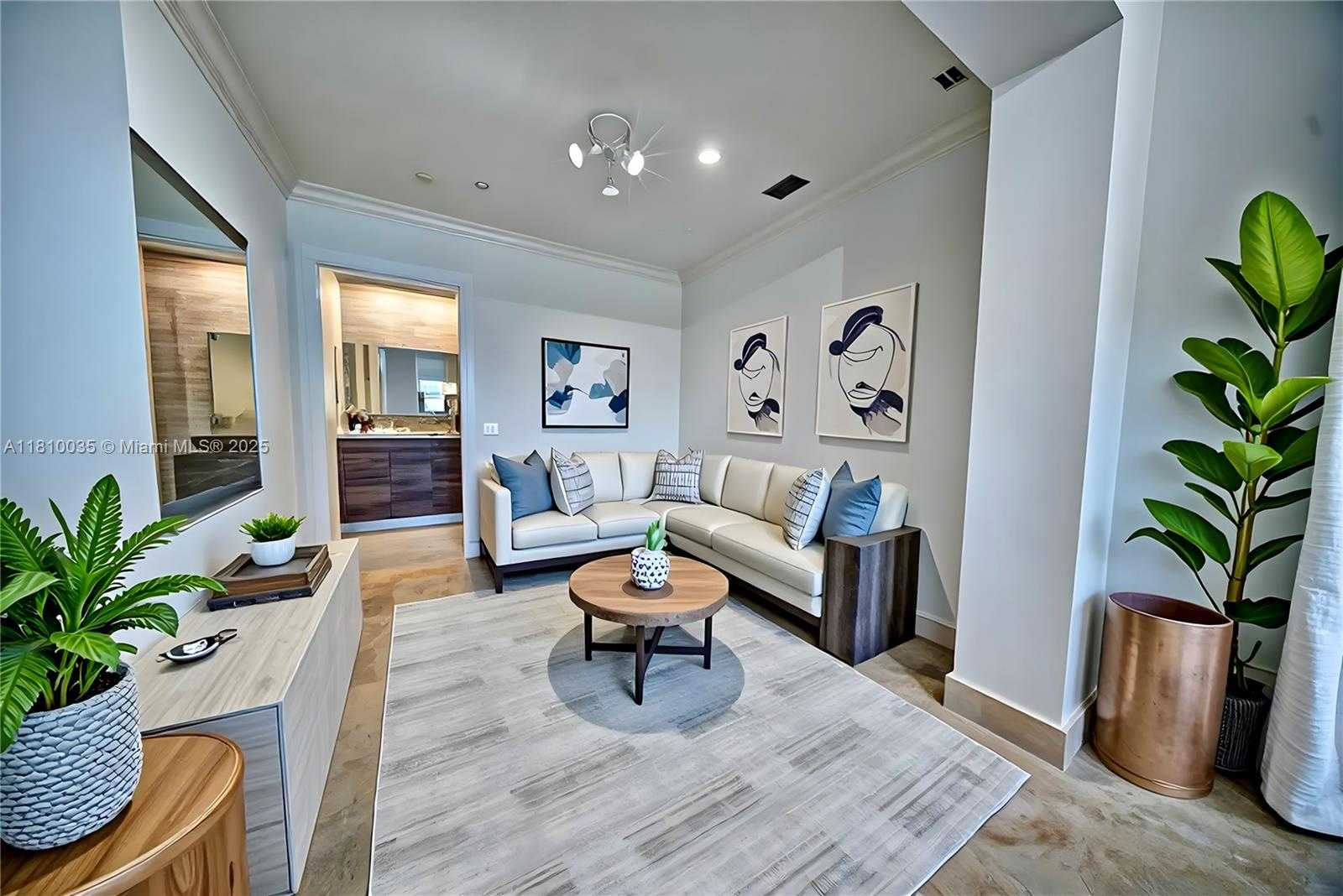 Small Image of 7 MONTILLA AVE, Coral Gables Number 15