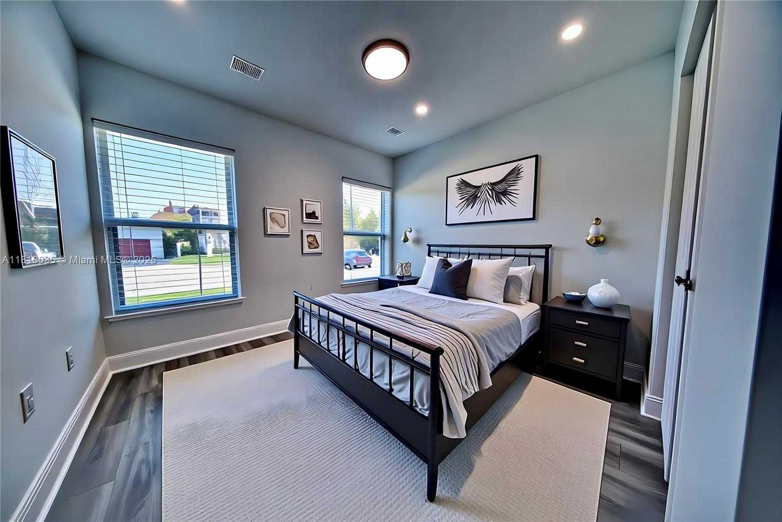 Small Image of 7 MONTILLA AVE, Coral Gables Number 18