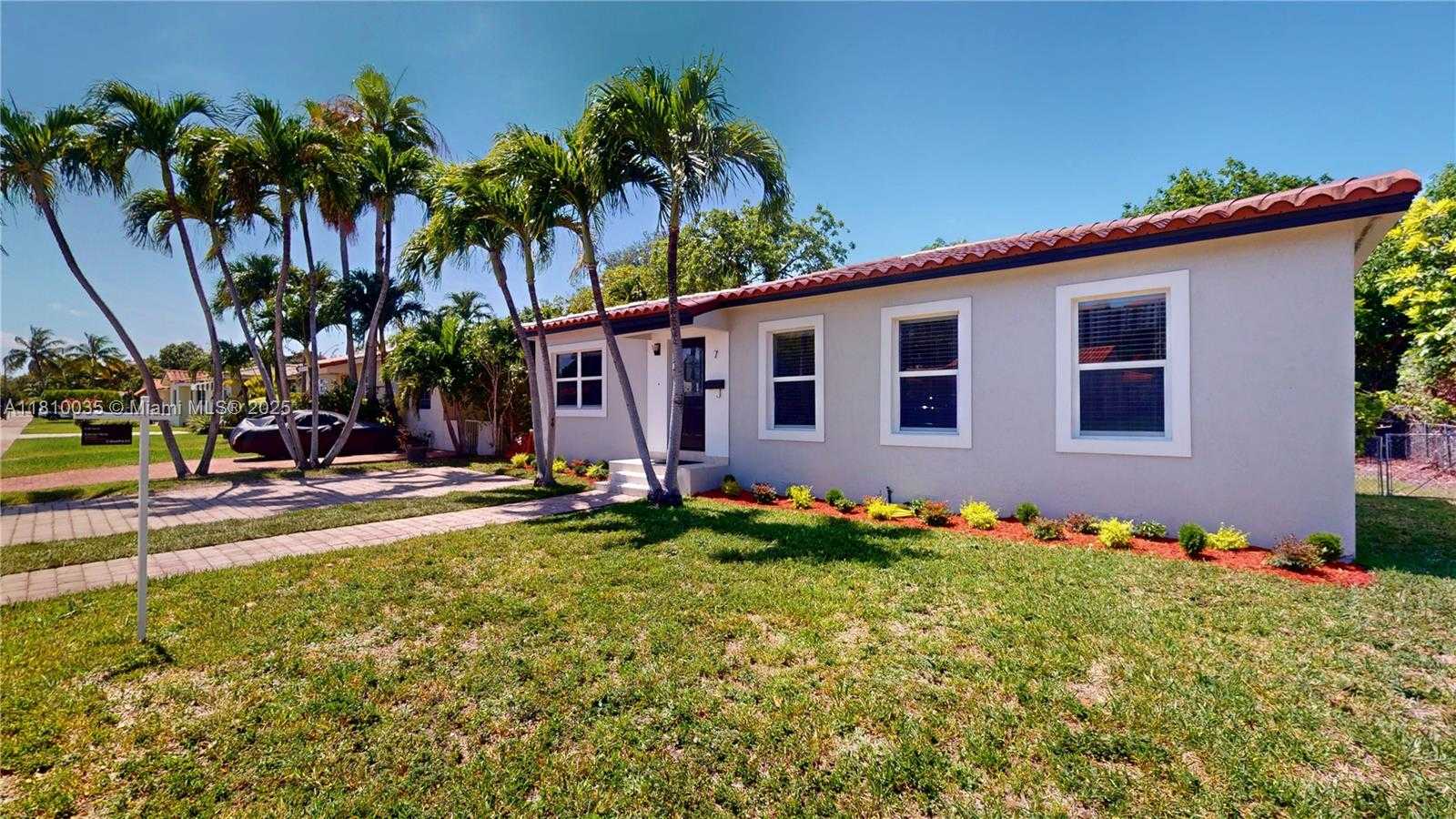 Small Image of 7 MONTILLA AVE, Coral Gables Number 2