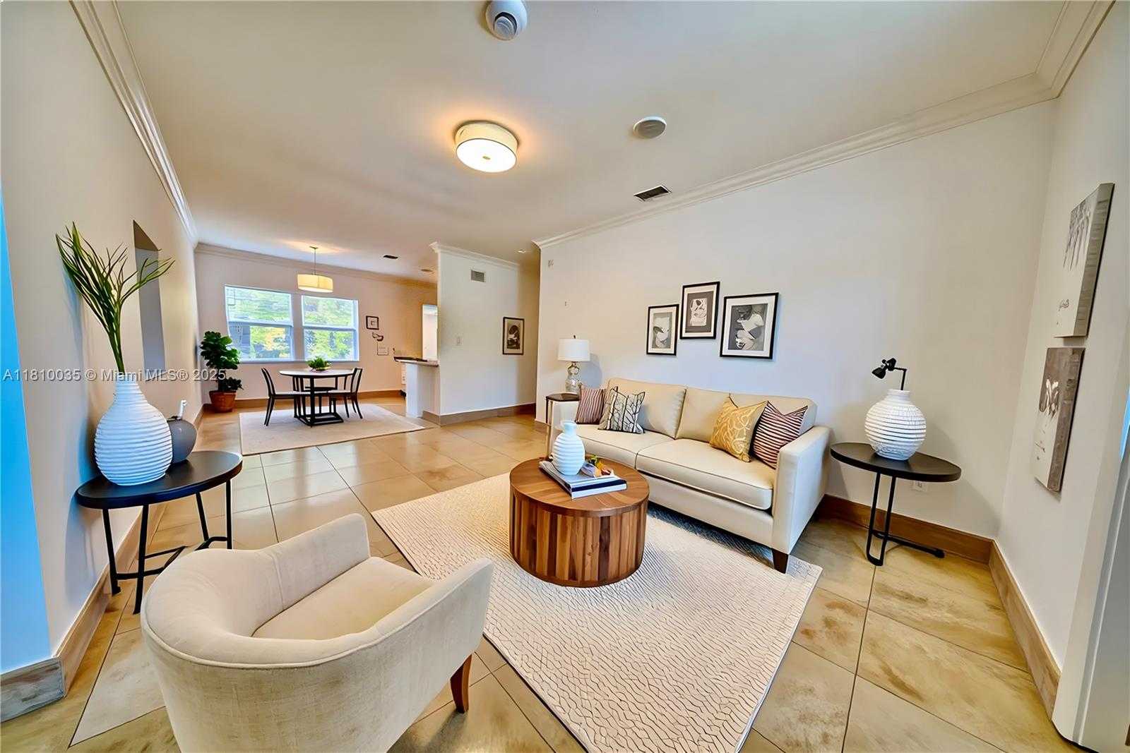 Small Image of 7 MONTILLA AVE, Coral Gables Number 5