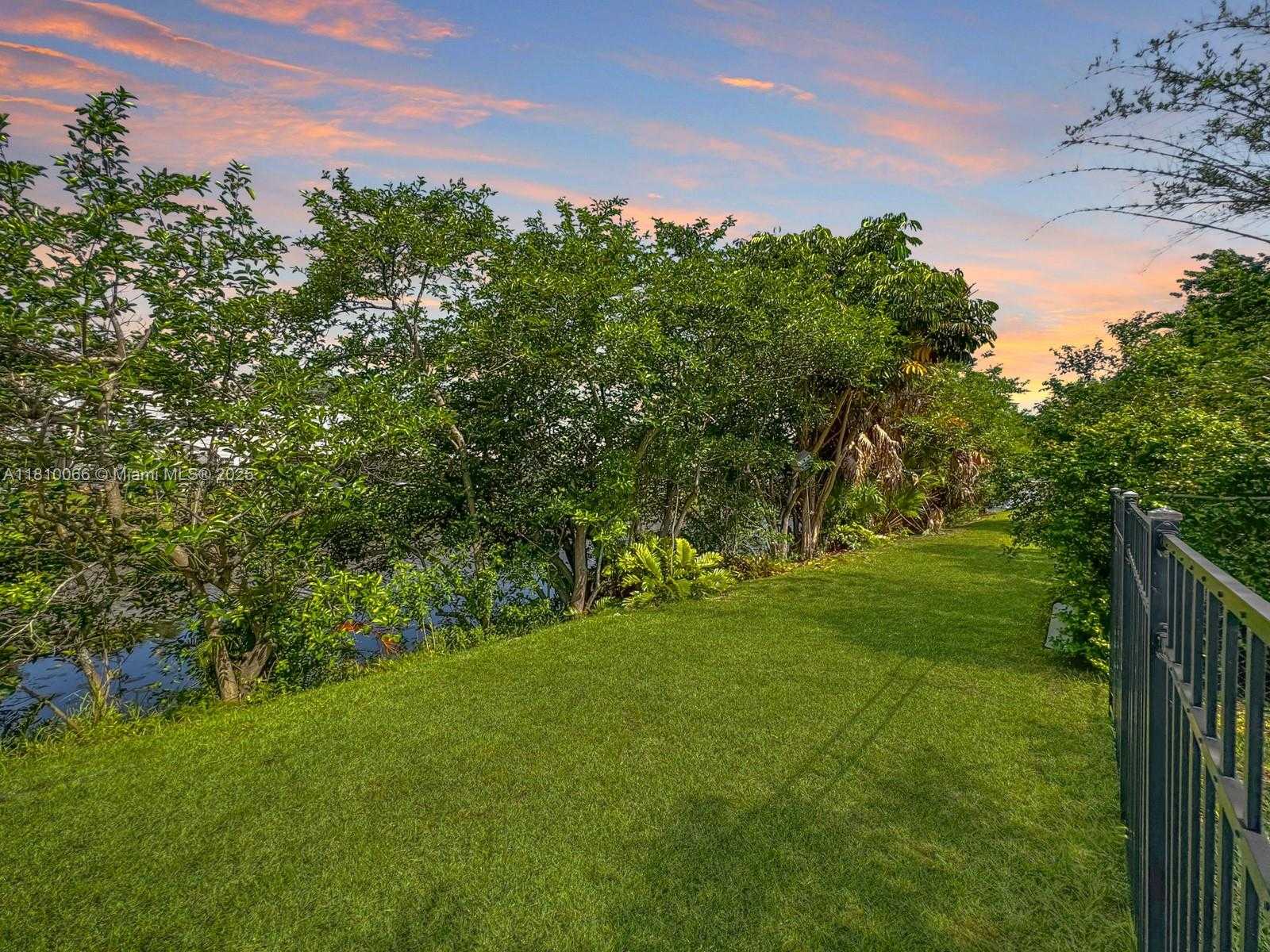 Small Image of 5071 SOUTH WEST 120TH AVE, Cooper City Number 39