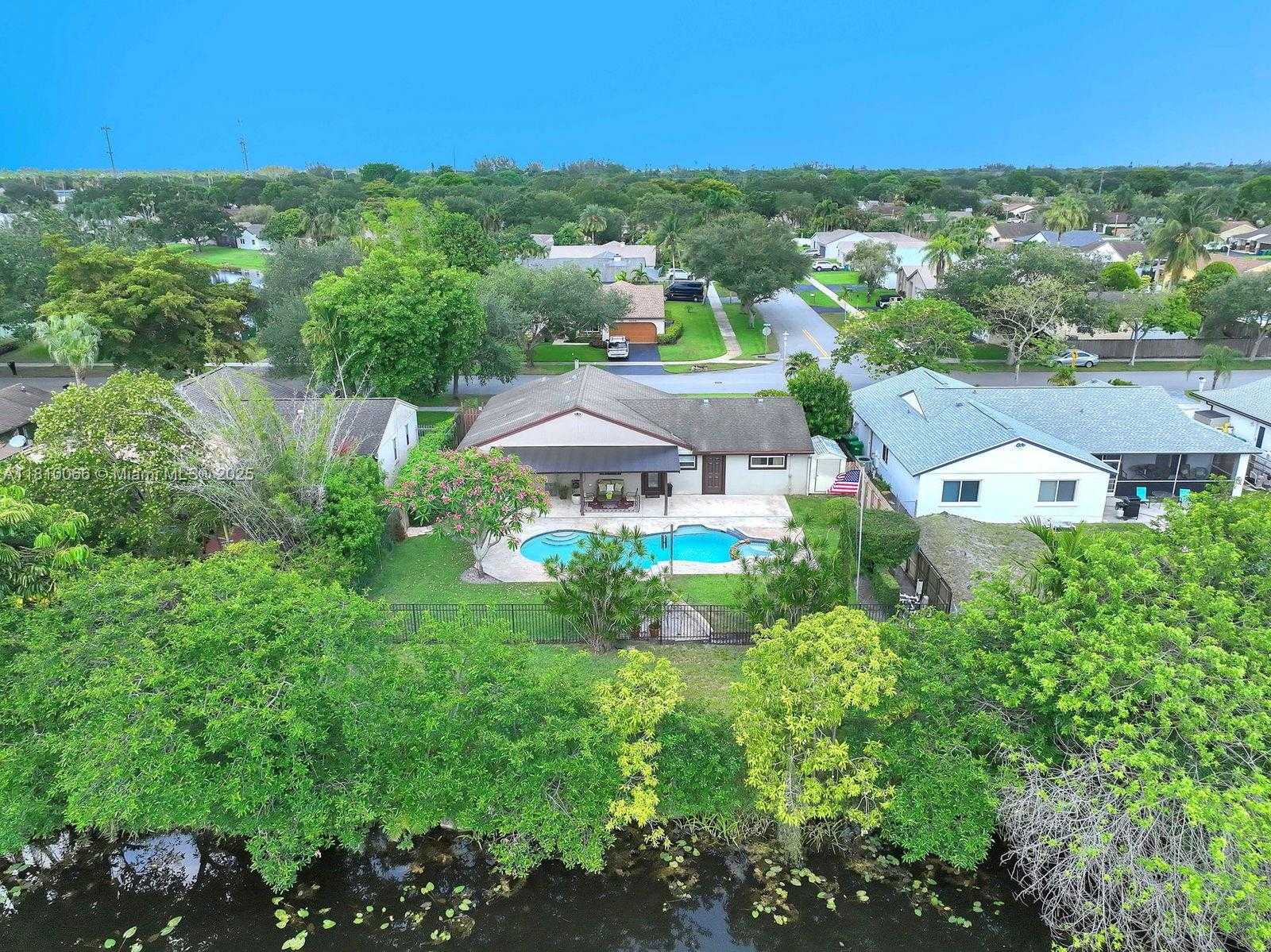 Small Image of 5071 SOUTH WEST 120TH AVE, Cooper City Number 42
