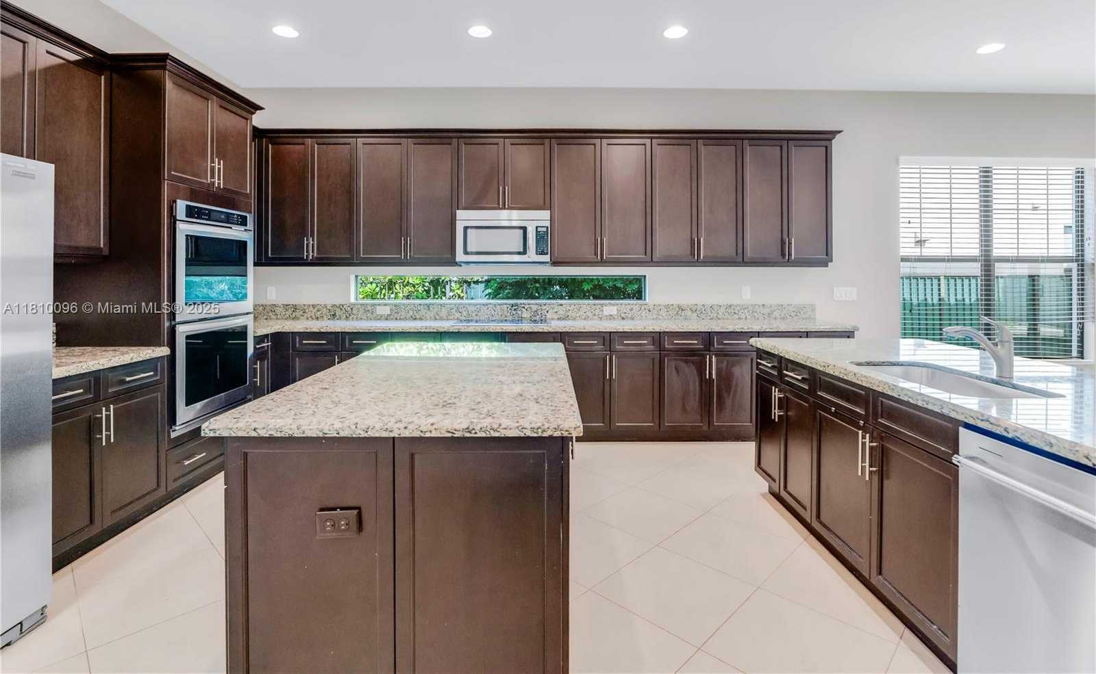Small Image of 10630 SOUTH WEST 55TH ST, Cooper City Number 5
