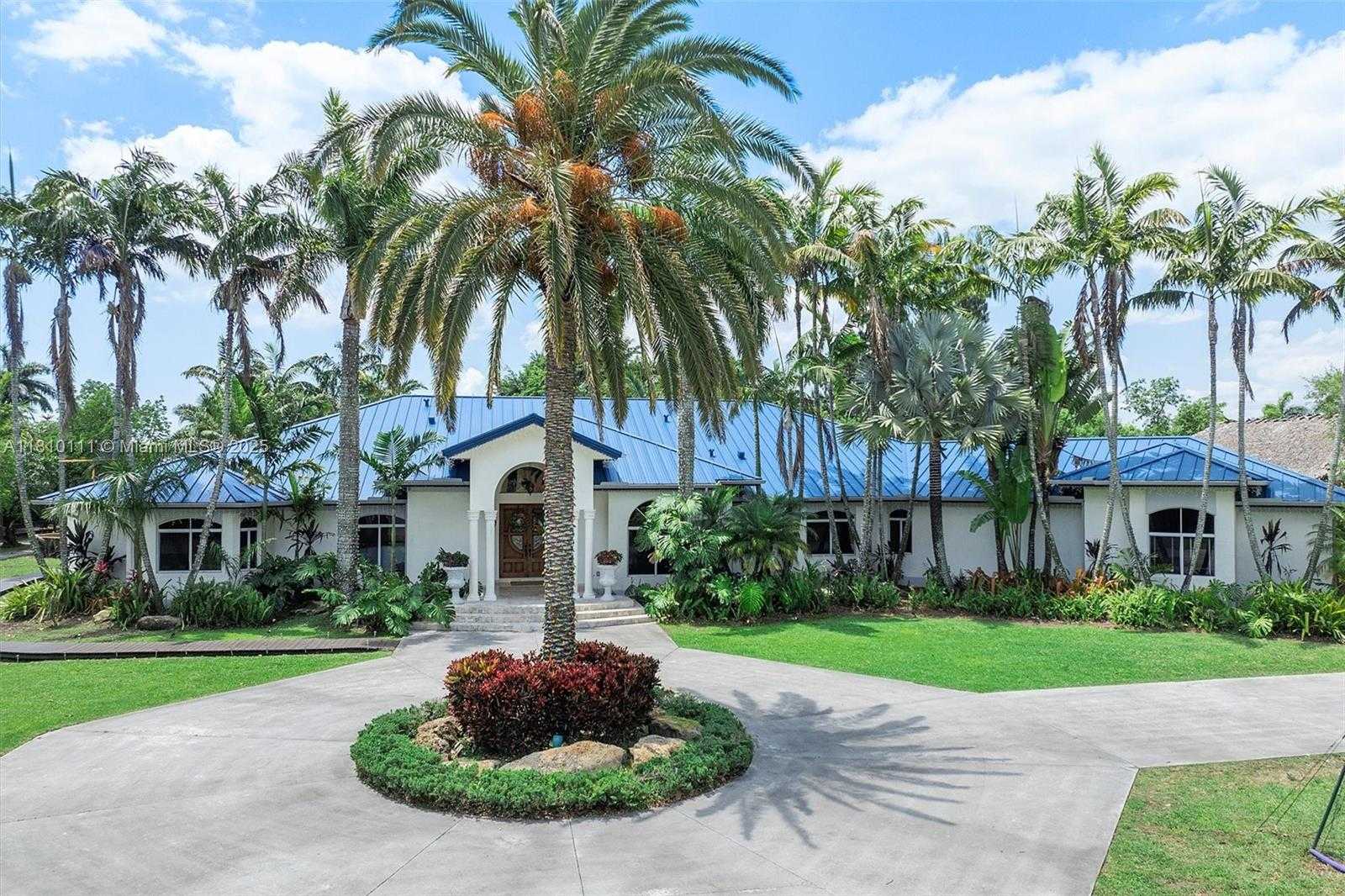 Small Image of 15960 SOUTH WEST 250TH ST, Homestead Number 2