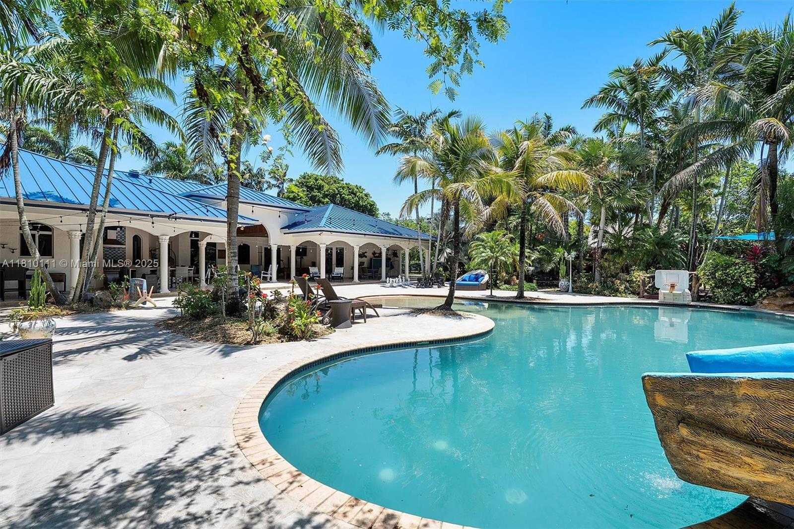 Small Image of 15960 SOUTH WEST 250TH ST, Homestead Number 75