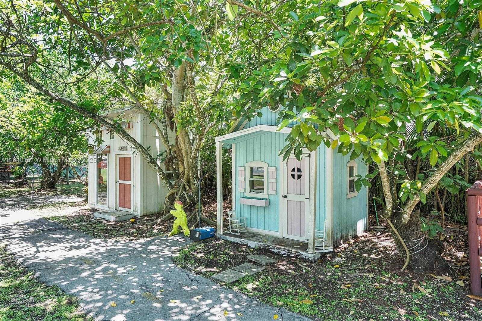 Small Image of 15960 SOUTH WEST 250TH ST, Homestead Number 85