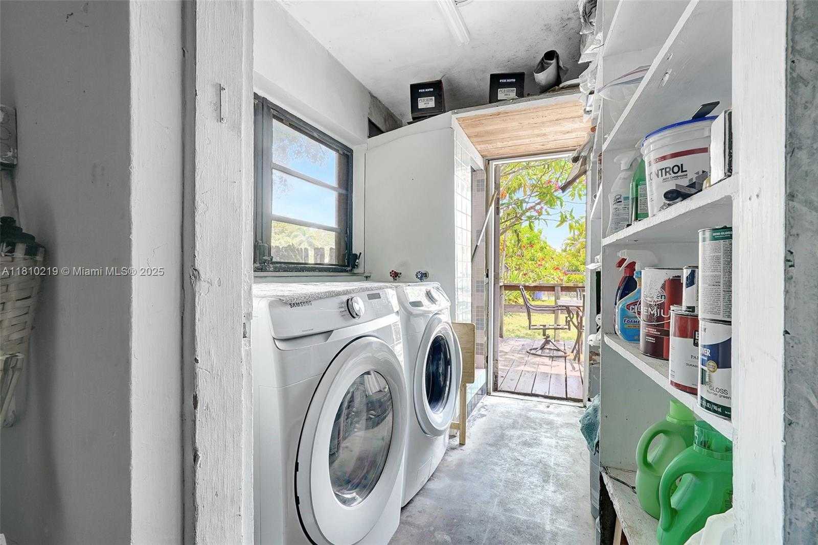 Small Image of 2609 ARTHUR ST, Hollywood Number 26