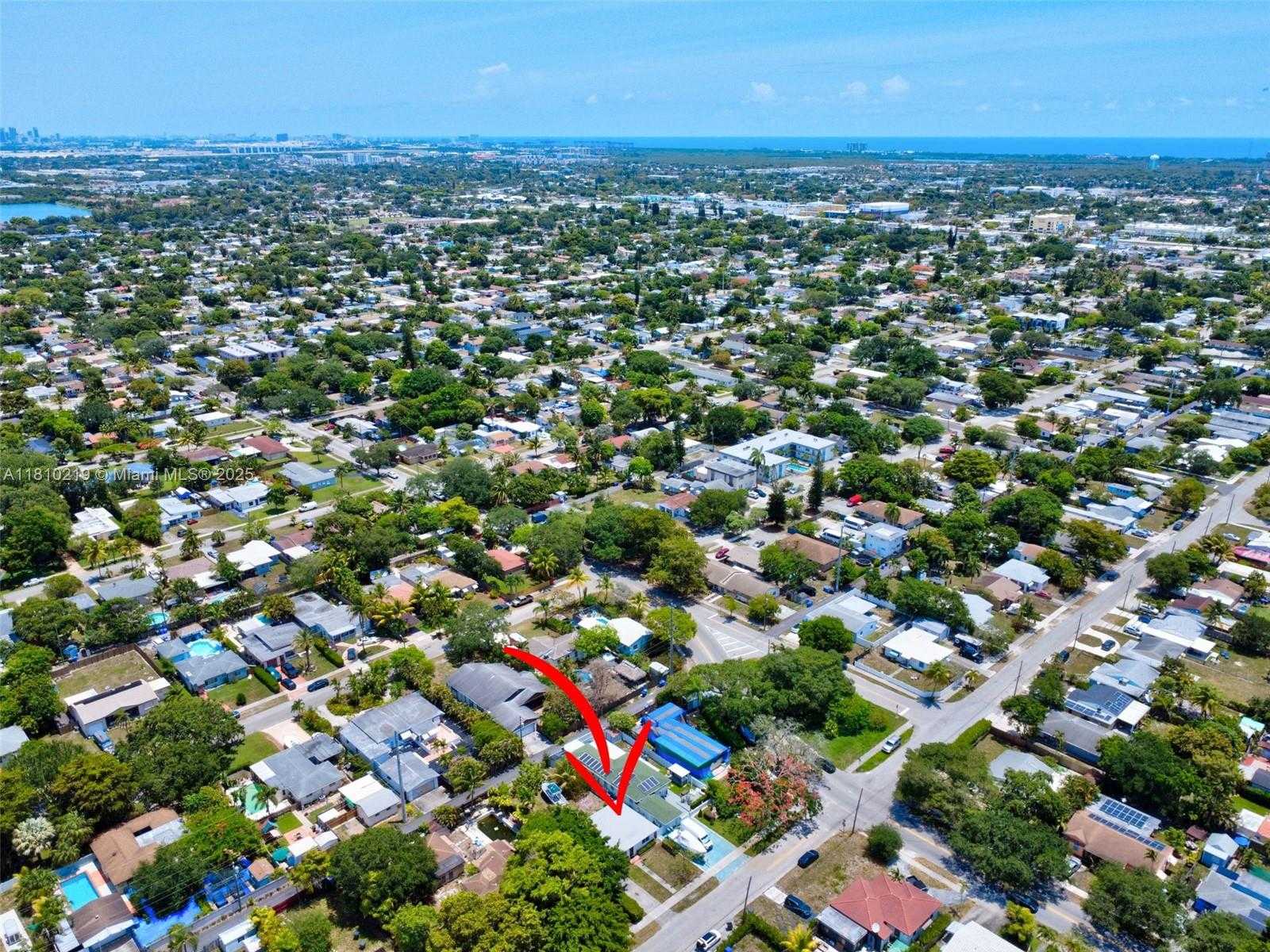 Small Image of 2609 ARTHUR ST, Hollywood Number 41