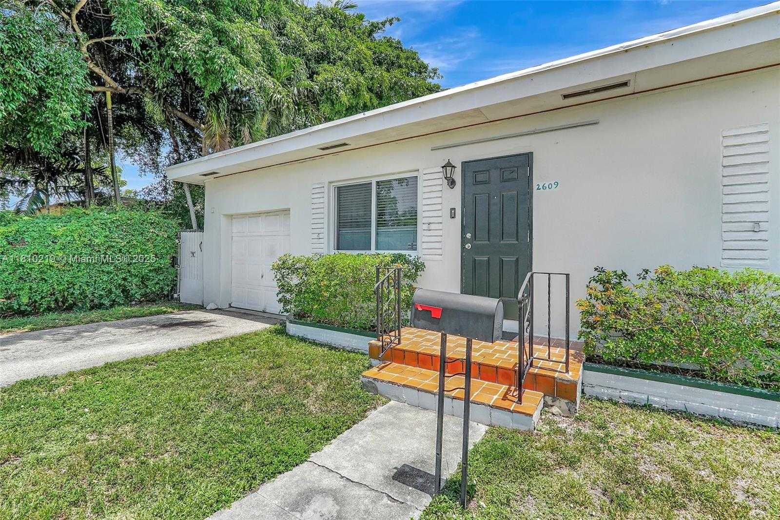 Small Image of 2609 ARTHUR ST, Hollywood Number 9