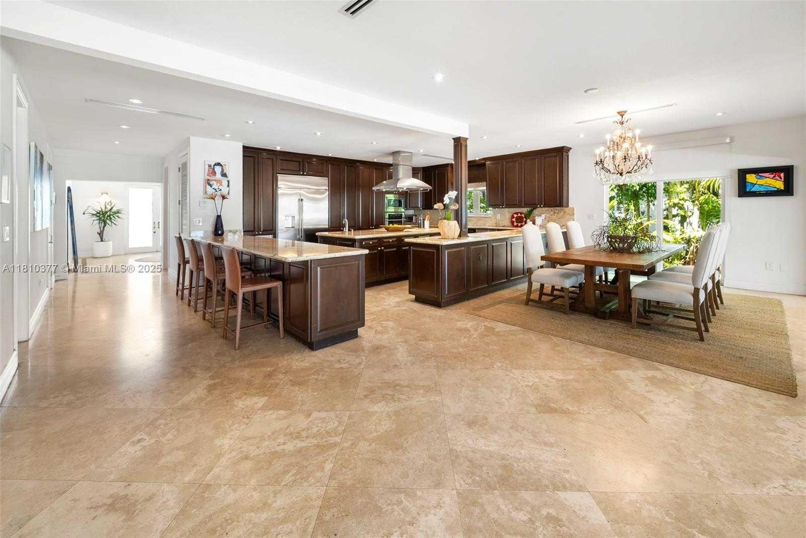 Small Image of 425 NORTH SHORE DR, Miami Beach Number 12