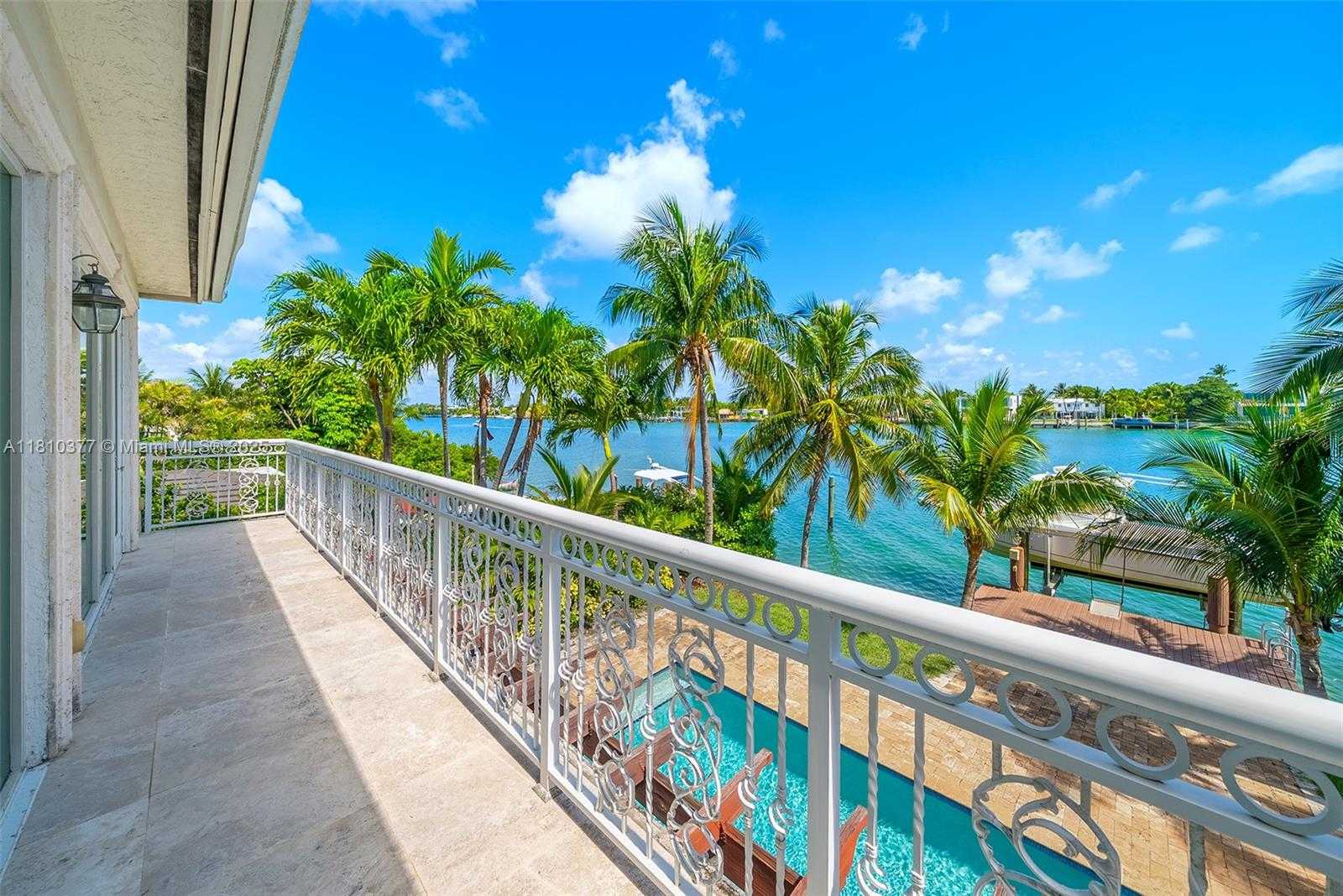 Small Image of 425 NORTH SHORE DR, Miami Beach Number 21
