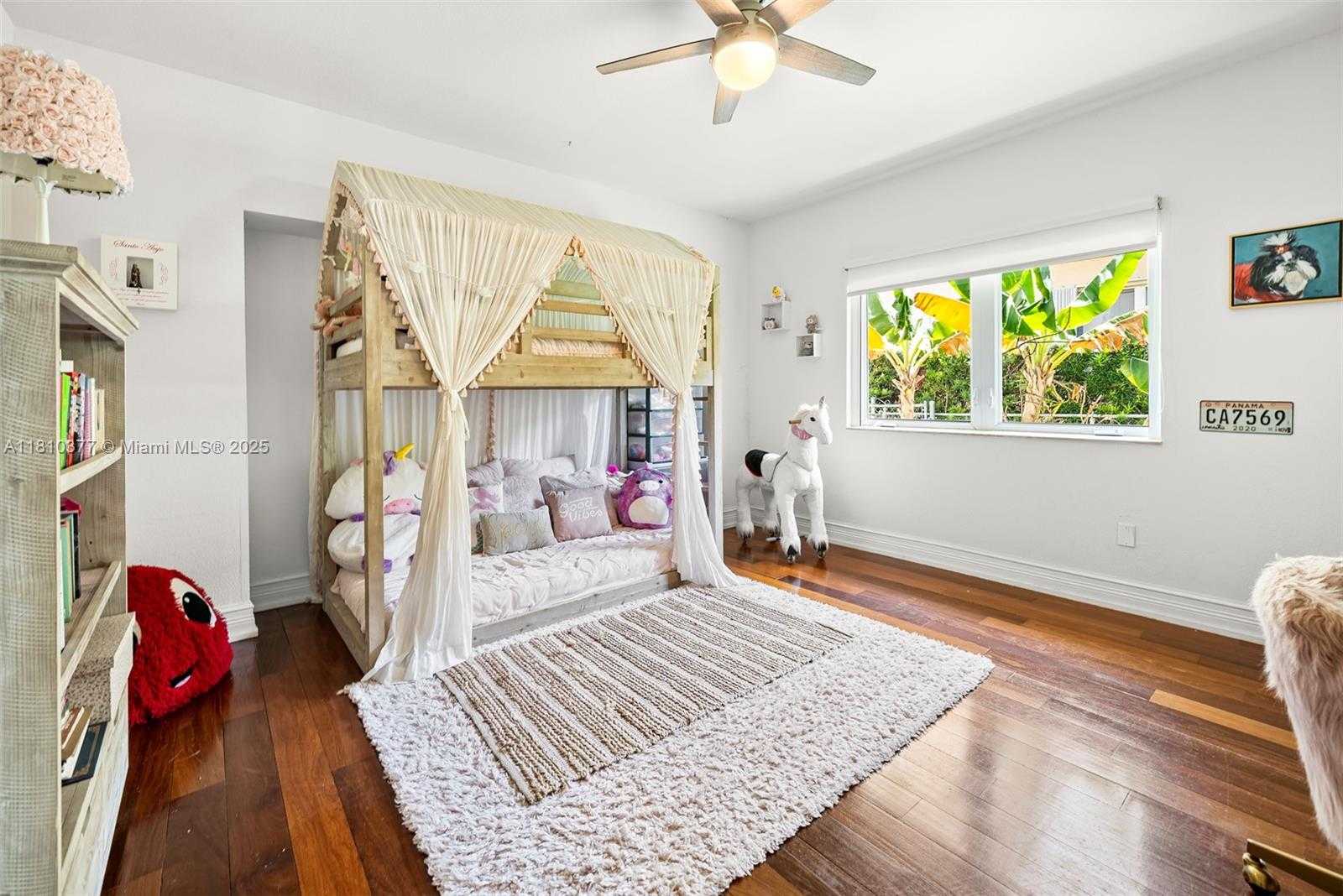 Small Image of 425 NORTH SHORE DR, Miami Beach Number 26