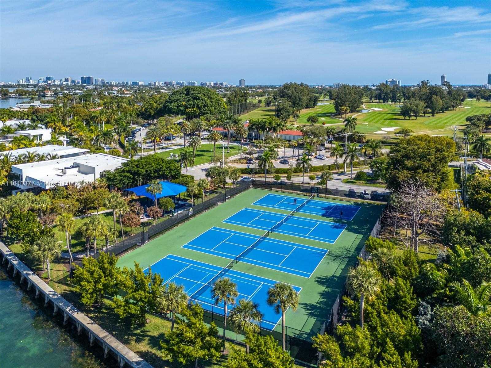 Small Image of 425 NORTH SHORE DR, Miami Beach Number 51